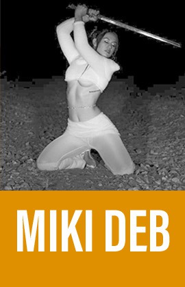 Miki Deb -Laberintos-